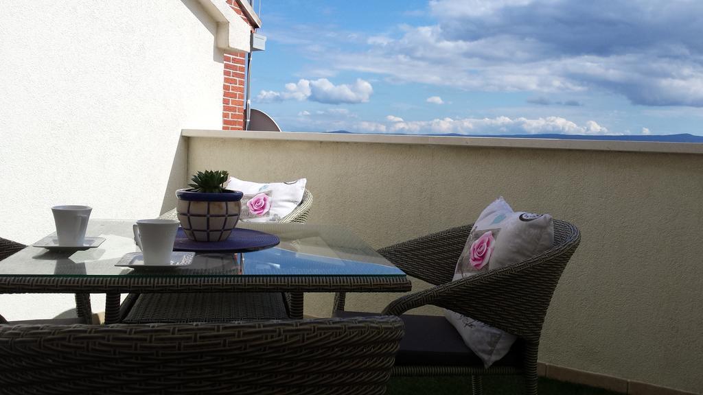 Apartments Benika Bol Rom bilde
